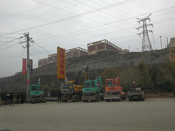 輪挖出租挖掘機